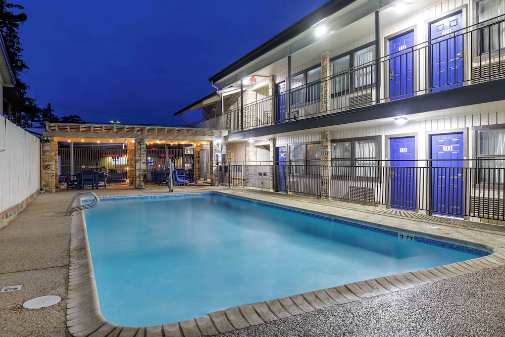 Motel6 Boerne, TX 7/60