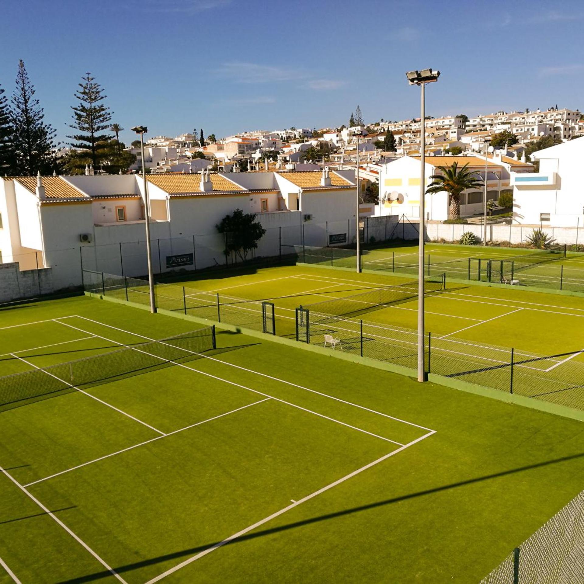 Cvl Club House 75/100