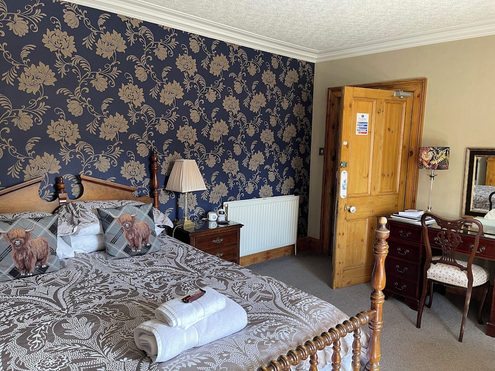 Dionard Guest House 4/46