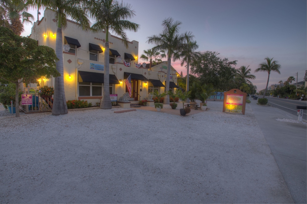 The Ringling Beach House 1/75