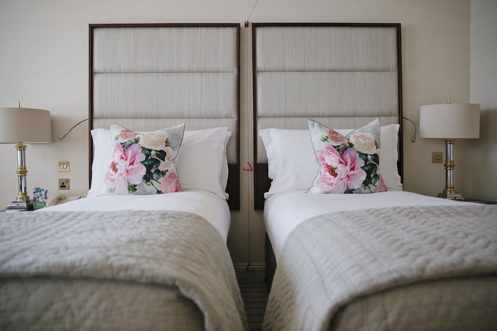 غرفة كلاسيكية بسريرين فرديين، THE WESTBURY HOTEL 3/4