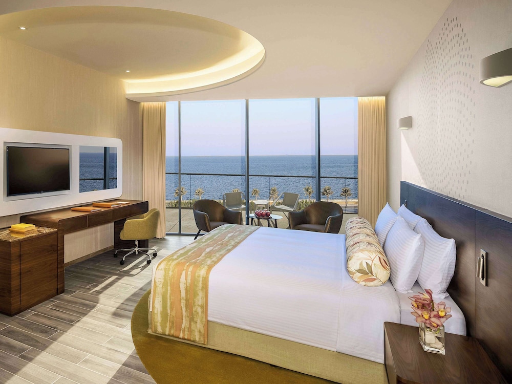 DELUXE, PALM SEA VIEW, BALCONY