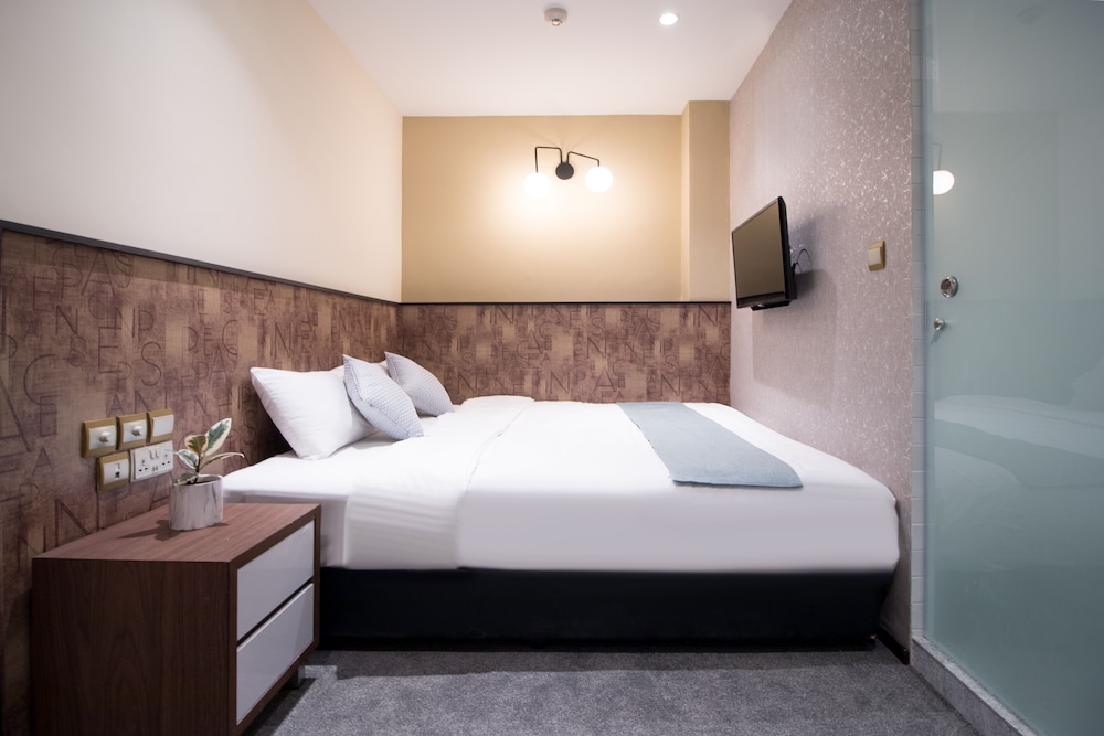 Harbour Ville Hotel Hamilton - Lavender 24/63