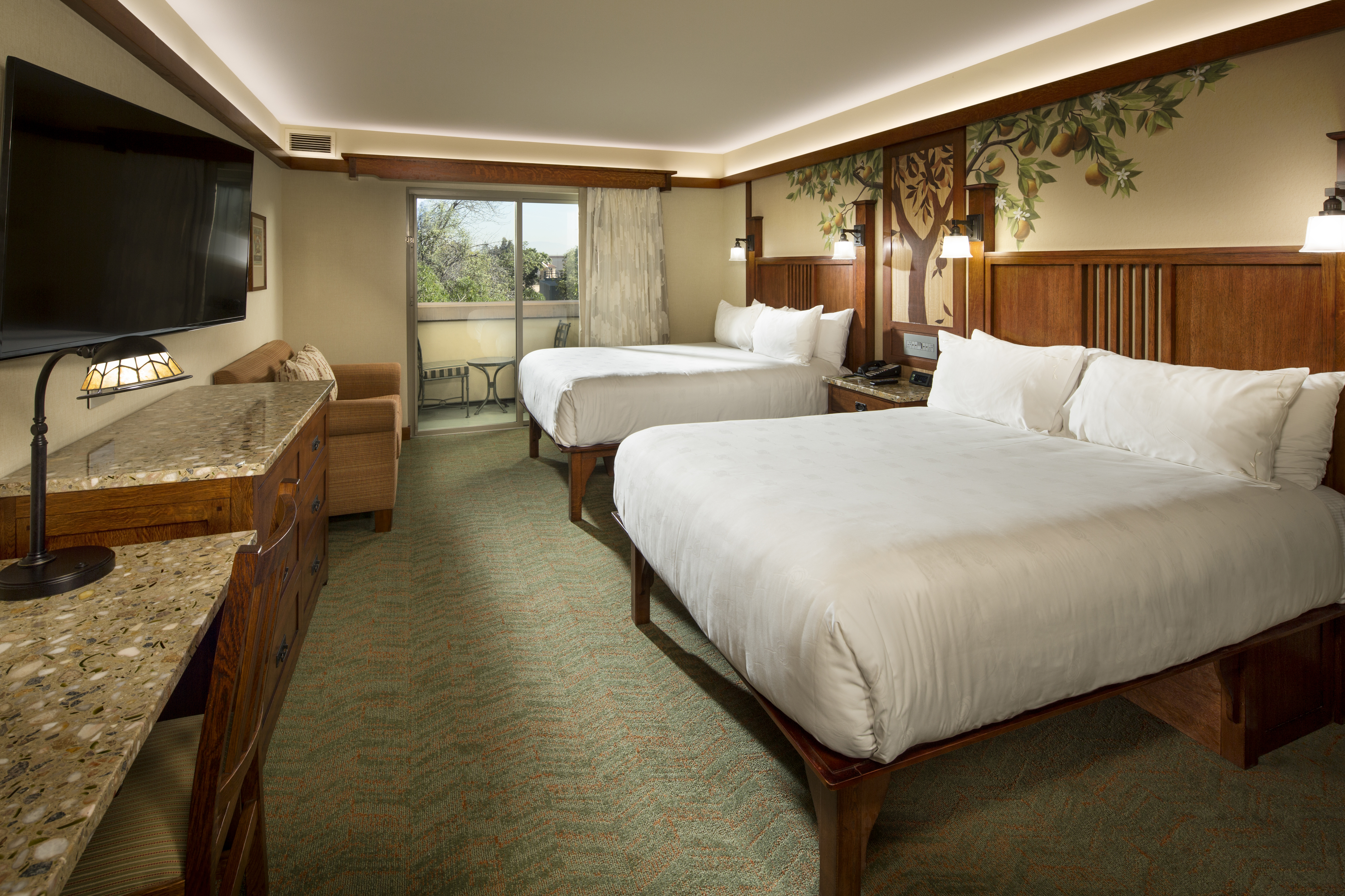 Standard, 2 Queen Beds, with View, Chair Bed