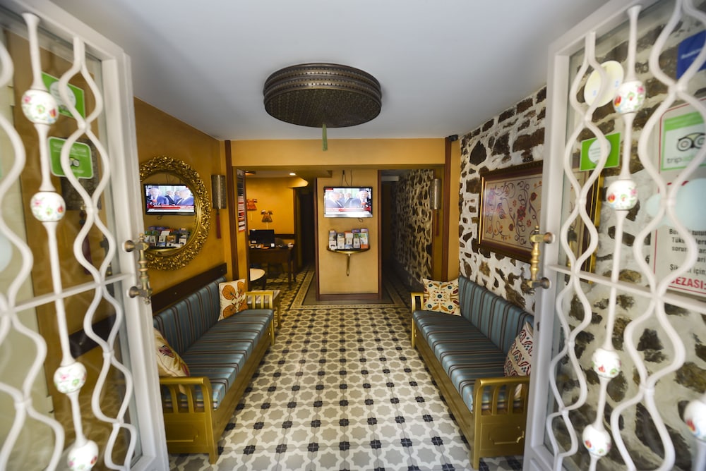 MERIAL HOTEL 37/43