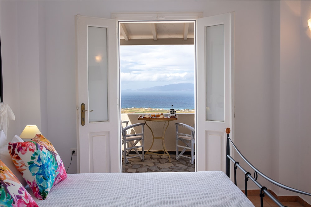 Anchor Suites 14/56