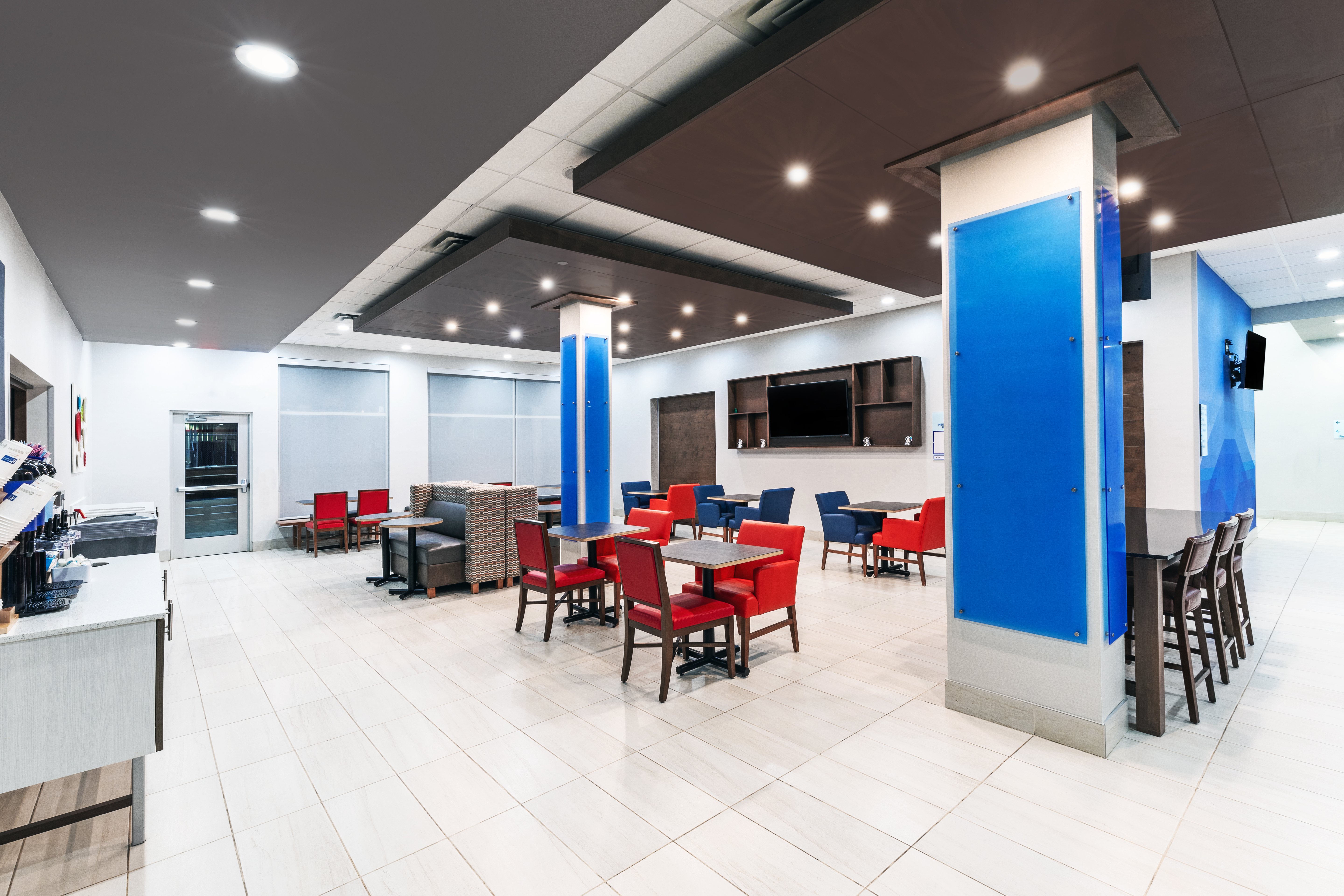 Holiday Inn Express & Suites Dalhart 27/38