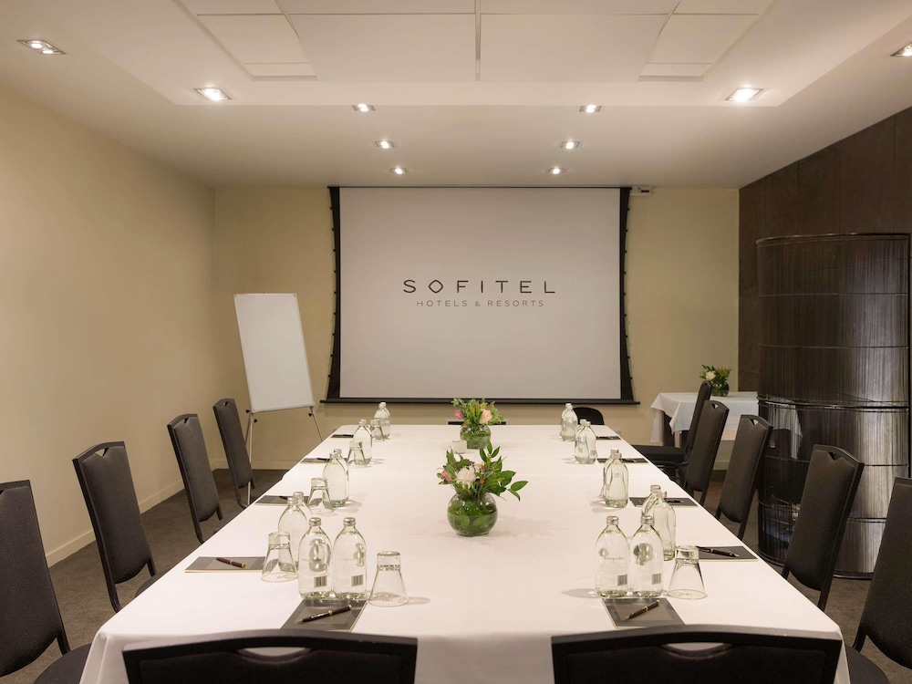 Sofitel Queenstown Hotel and Spa 46/58