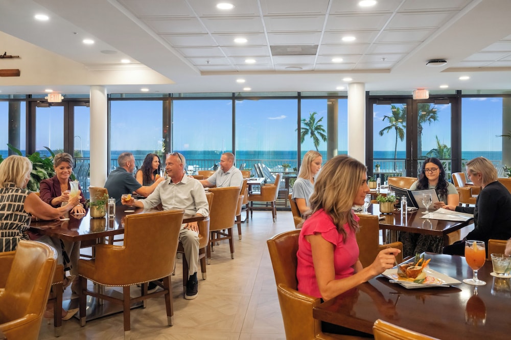 Sundial Beach Resort 37/50