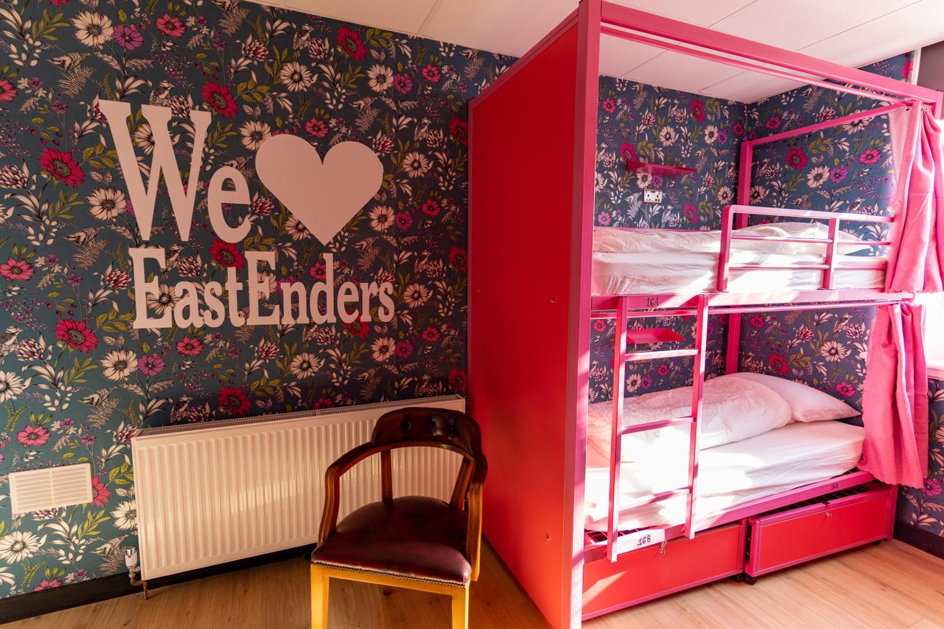 Hostelle - women only hostel London 2/26