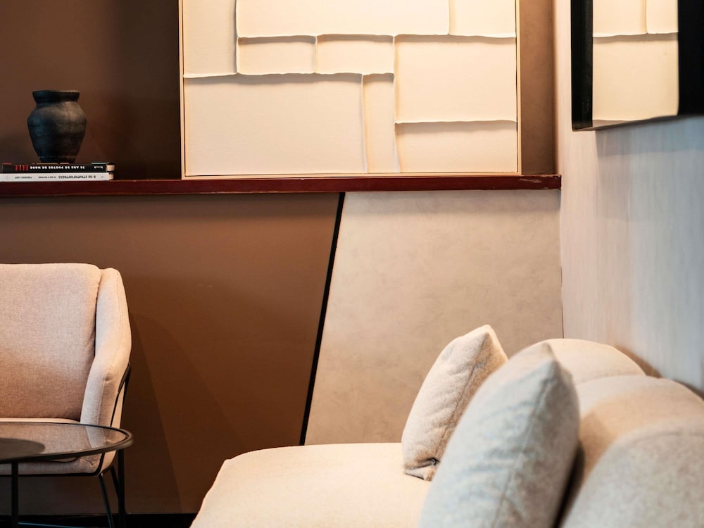 NOVOTEL GRENOBLE CENTRE 32/72