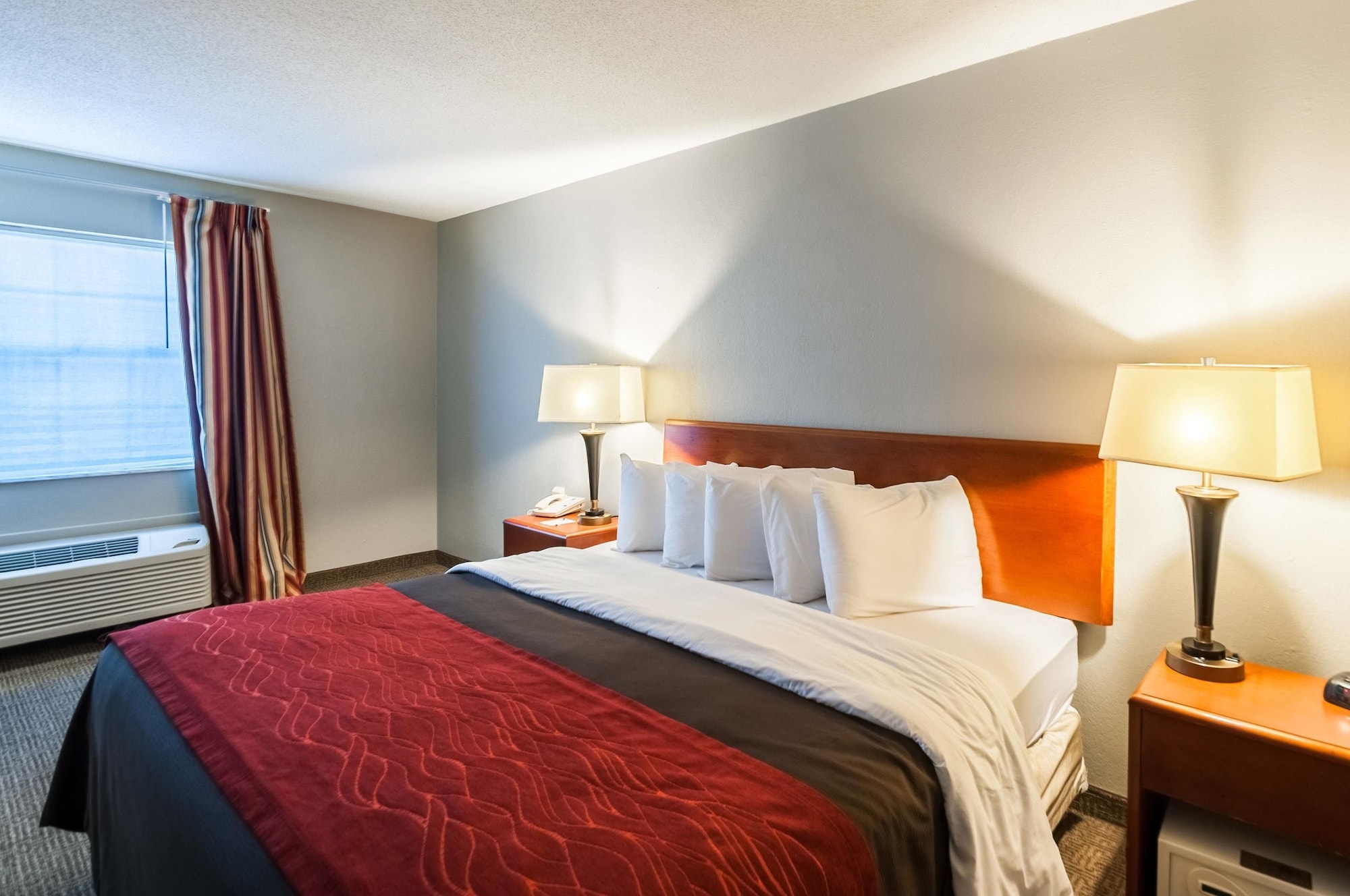 غرفة قياسية بسرير كينج، Quality Inn Solomons - Beacon Marina 2/5