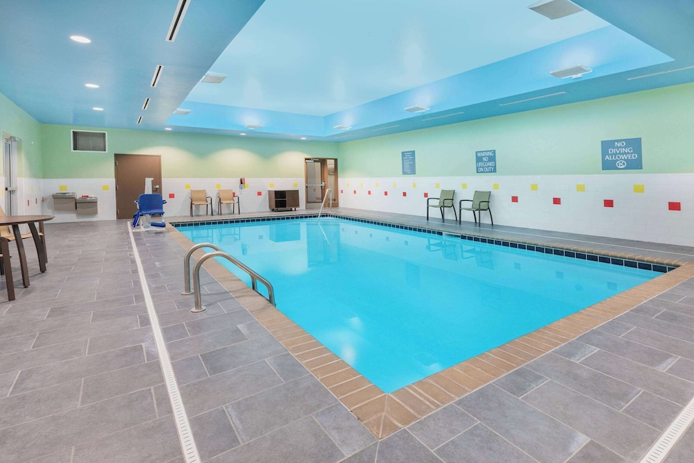 La Quinta Inn & Suites by Wyndham Jackson/Cape Girardeau 19/51