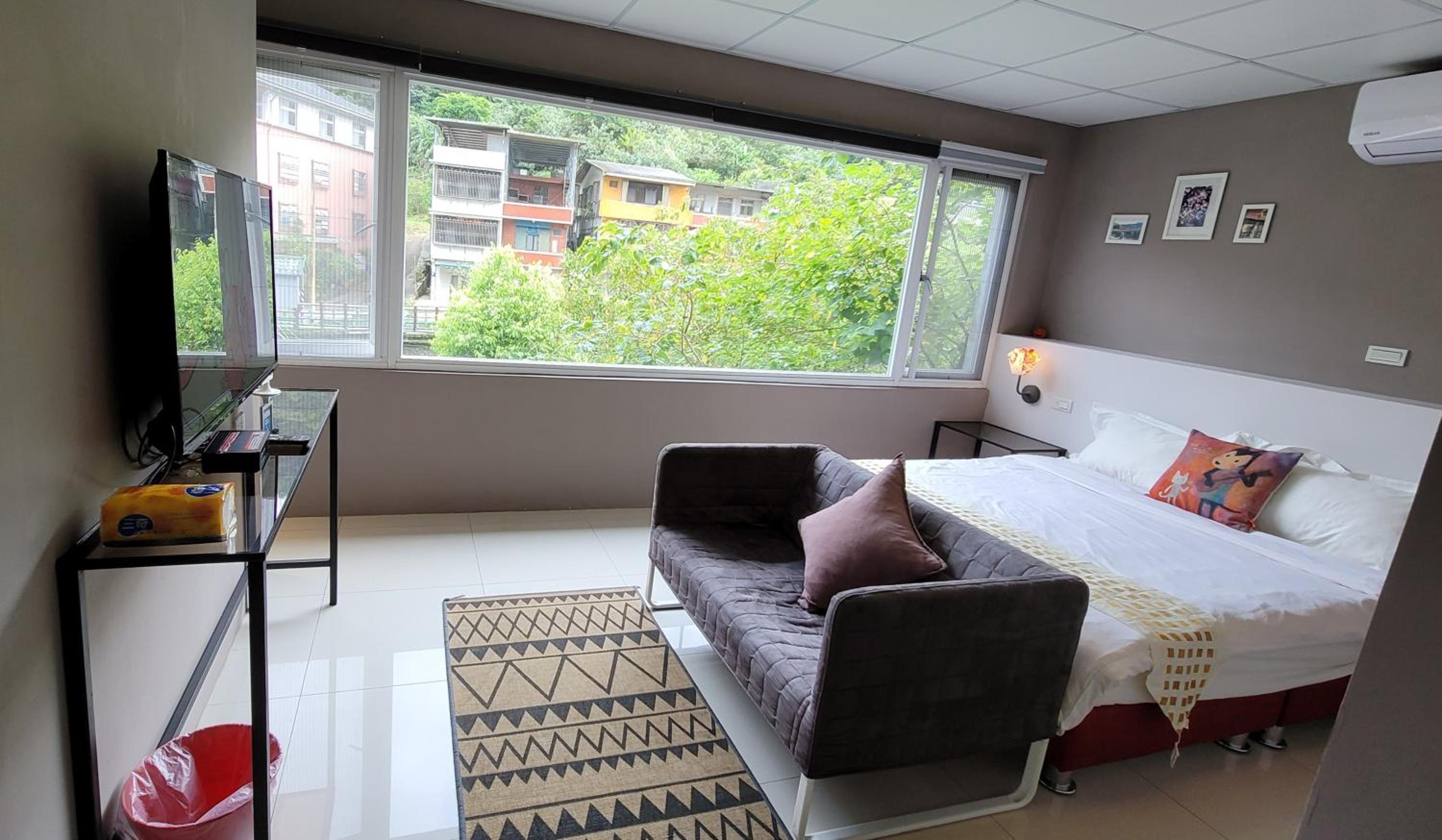 Deluxe, Double Bed, Private Bathroom