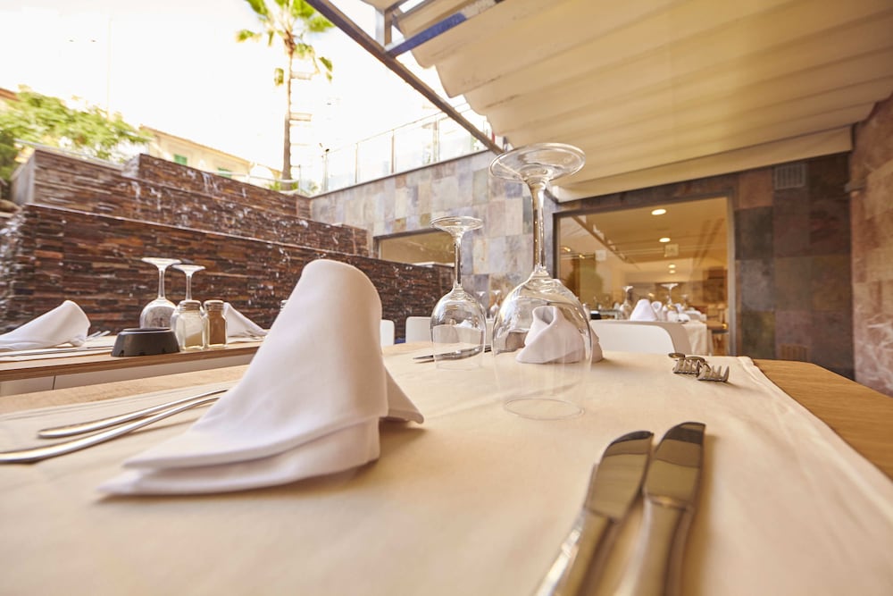Mediterranean Bay Adults Only 16/49