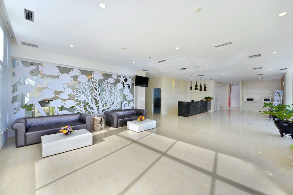 Whiz Hotel Sudirman Cilacap 10/60