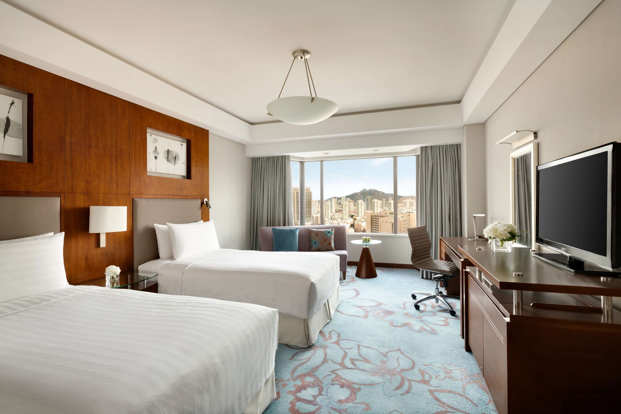 Deluxe, Twin Beds, City Wing