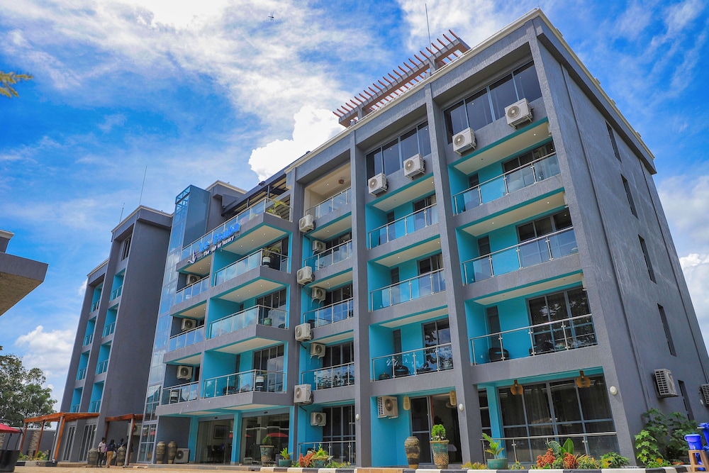 Le tsuba Grand Hotel in ARUA
