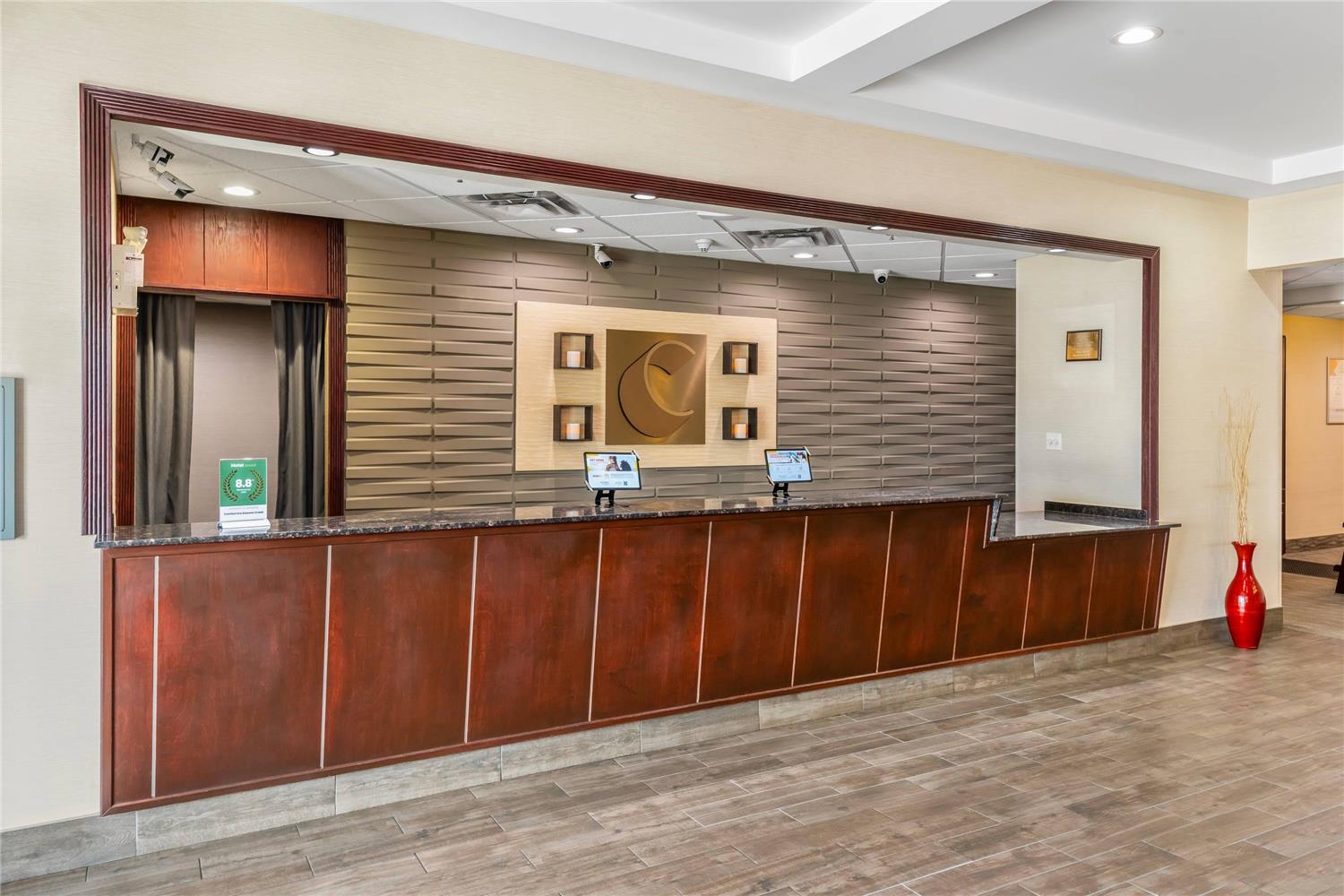 Comfort Inn Dawson Creek, BC 4/16