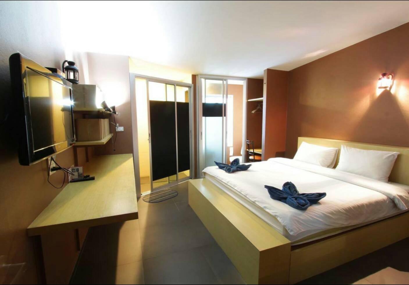 Superior, King Bed
