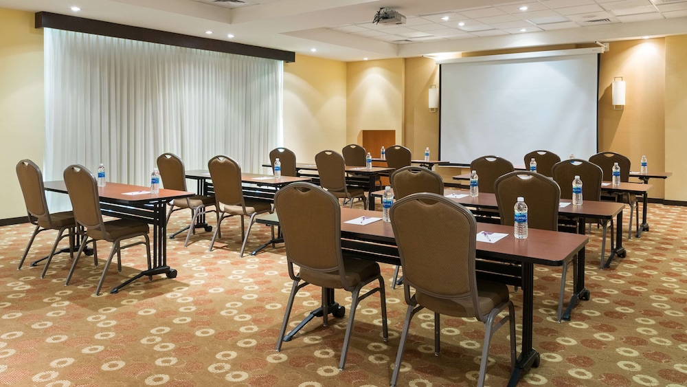 Hyatt Place Coconut Point 57/64