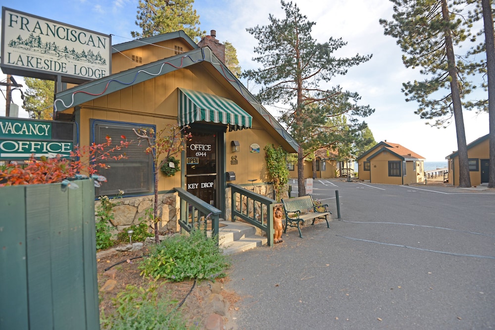 Franciscan Lakeside Lodge 3/73