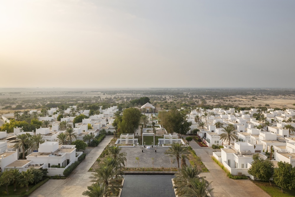 Raffles Al Areen Palace Bahrain 67/69