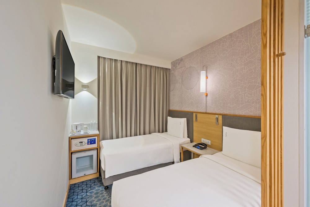 Holiday Inn Express Greater Noida Knowledge Park 11/50