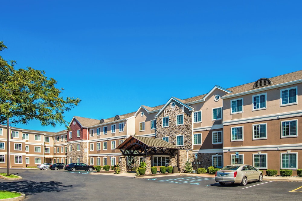 Staybridge Suites Allentown West 37/40