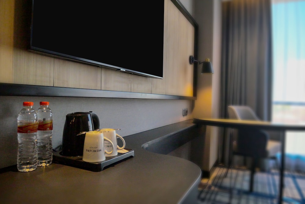 Mercure Surabaya Manyar (ex Everbright Hotel) 30/32