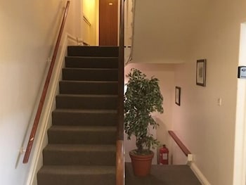 City Lodge Guest House 30/51