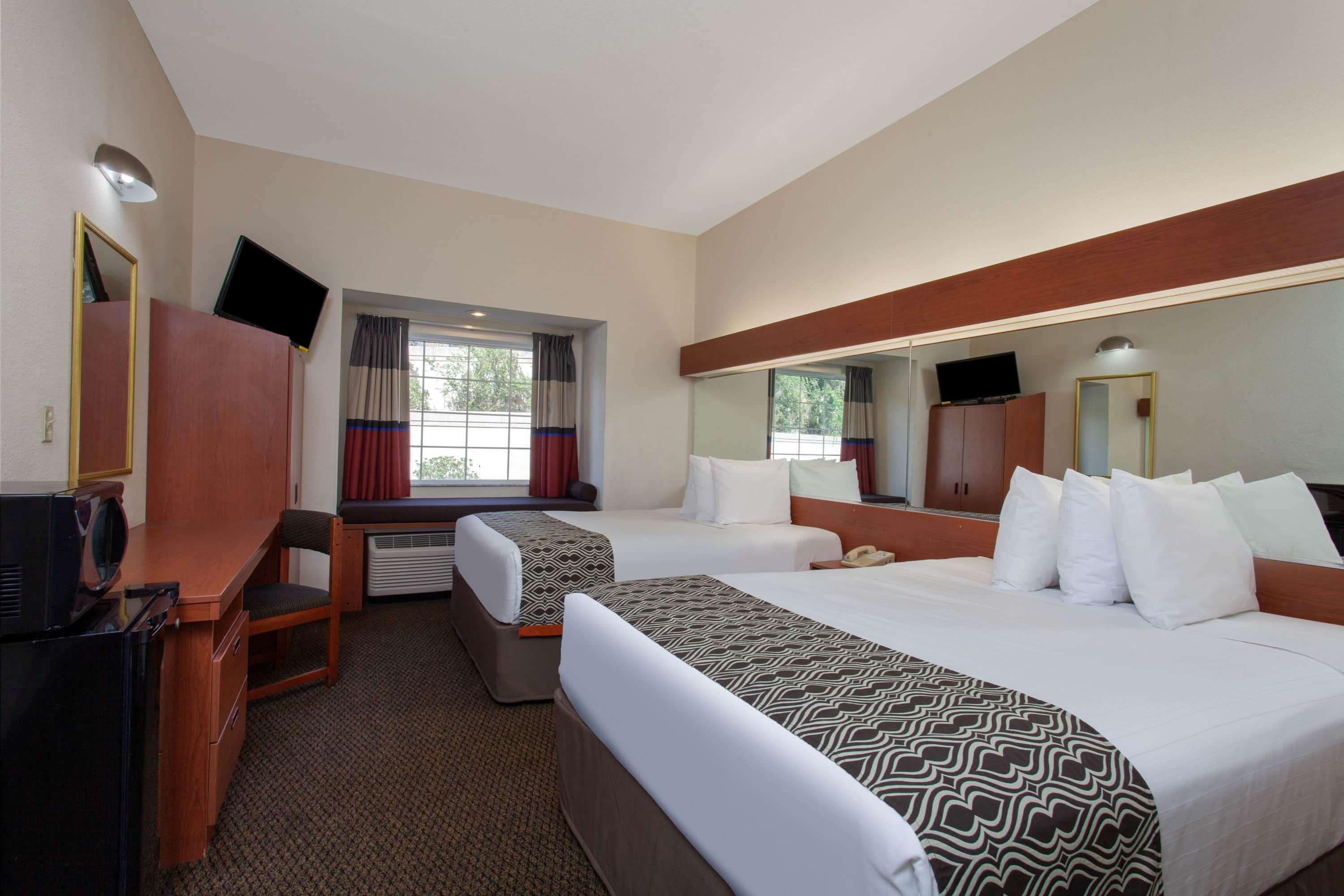 Room, 2 Queen Beds