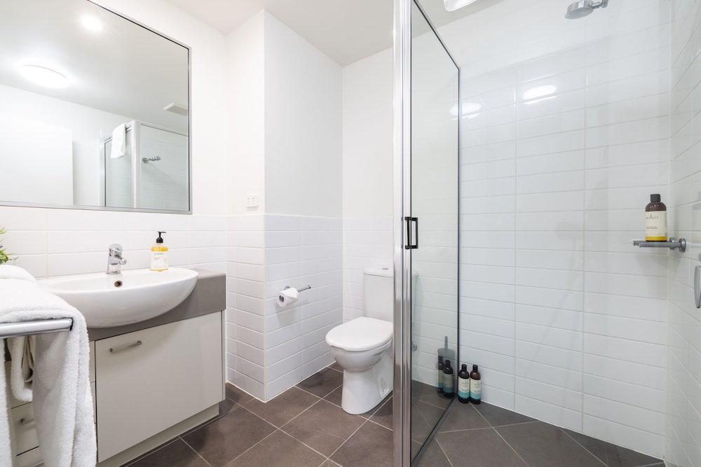 MainStay Suites Mackay 64/65