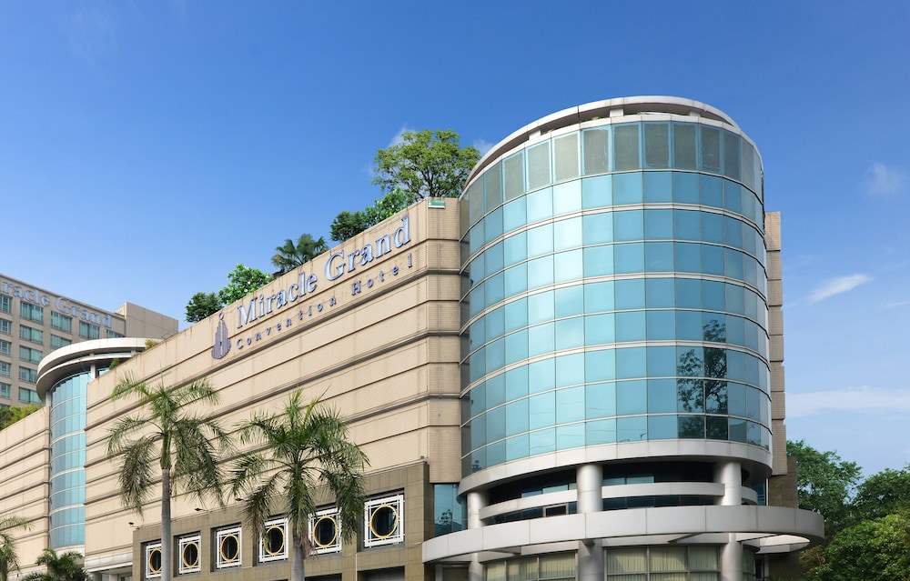 Miracle Grand Convention Hotel in BANGKOK