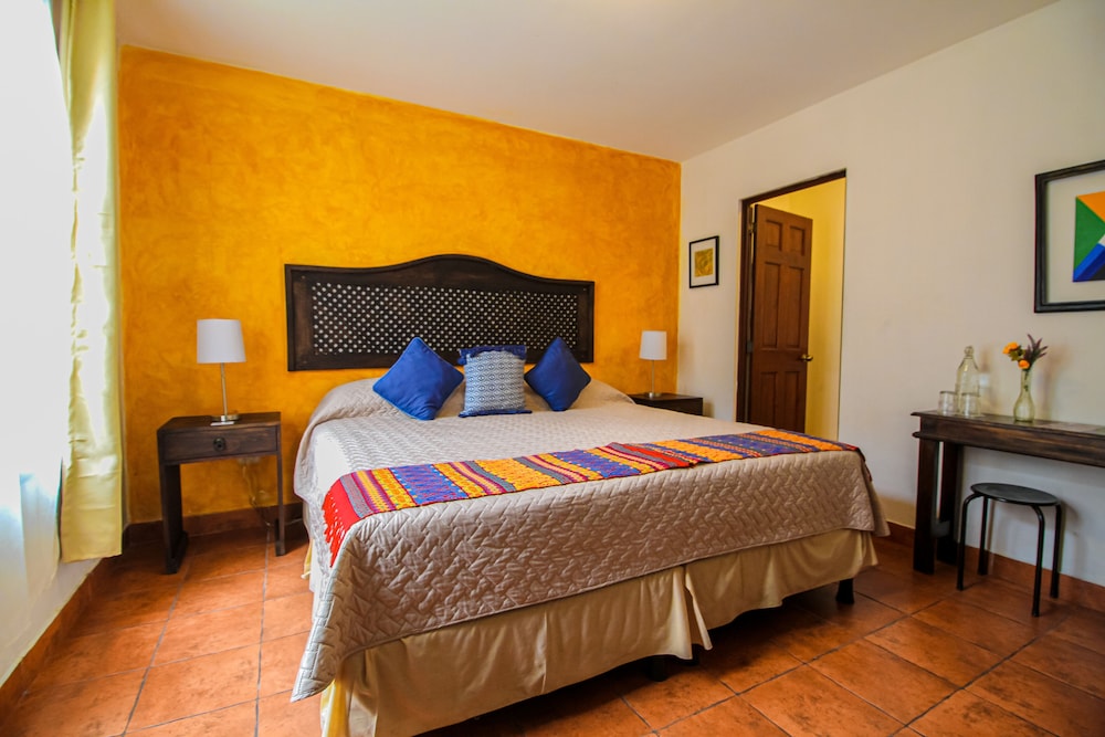 Hotel La Galeria 15/50