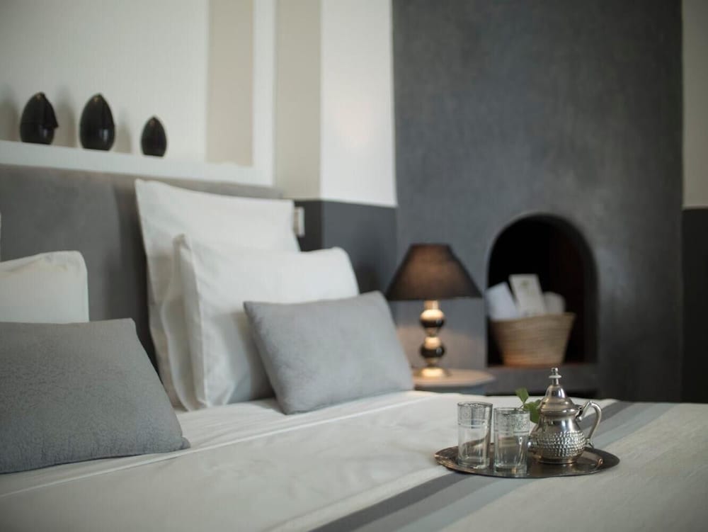 Riad 64 8/48