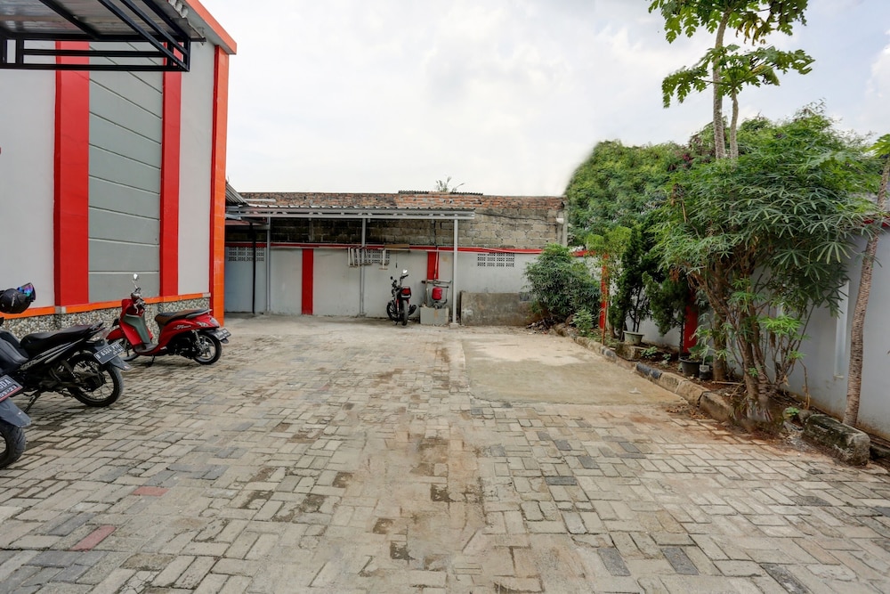 OYO 3767 Permata House 14/19