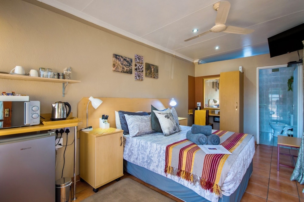 Marle Lodge 12/50