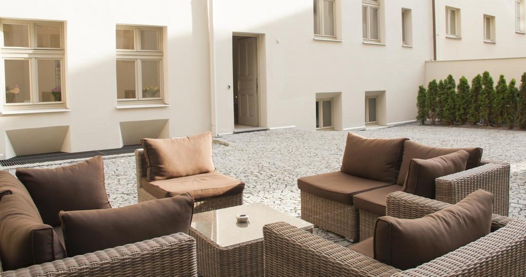 limehome Prague Halkova 14/32