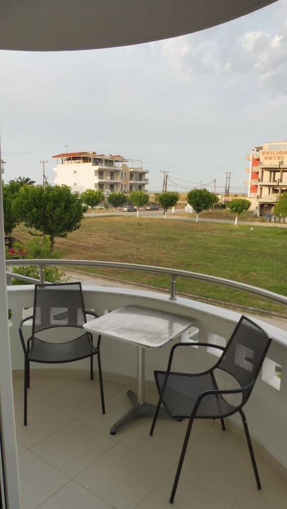 Klio Apartments and Studios 40/54