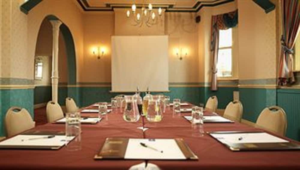Clifton Hotel Scarborough 37/50