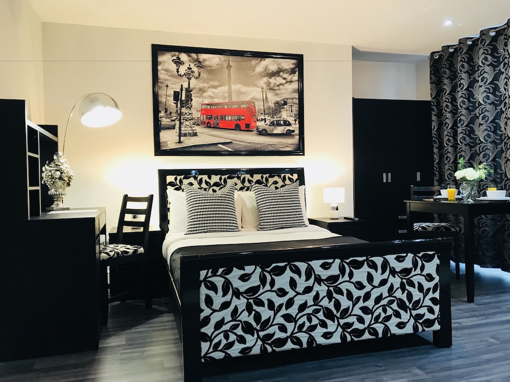 W6 Hotel 22/74