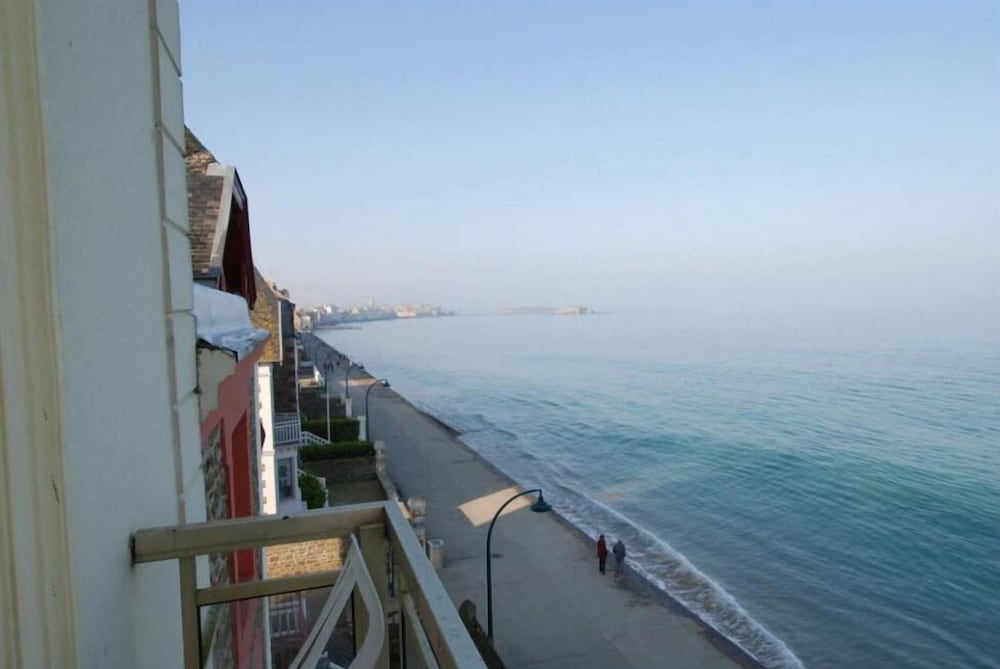 ALBA HOTEL 19/25