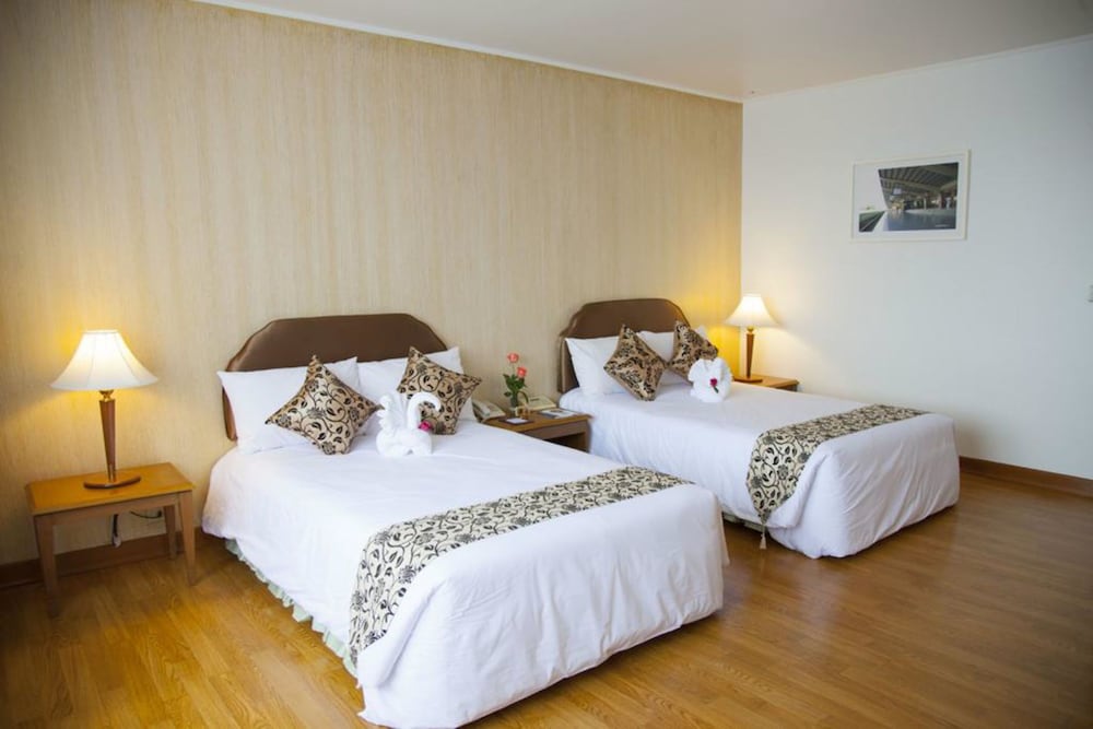 Thumrin Thana Hotel 23/71