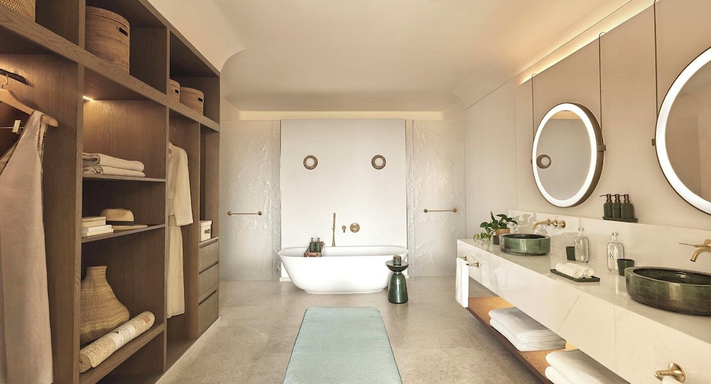 Six Senses The Palm, Dubai 50/50