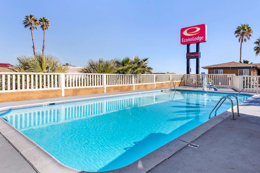 Econo Lodge On Historic Route 66 detail