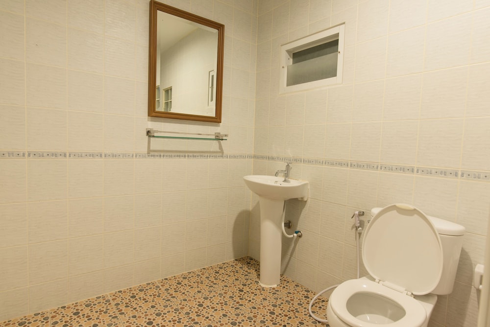 Lareena Resort Koh Larn Pattaya 46/47