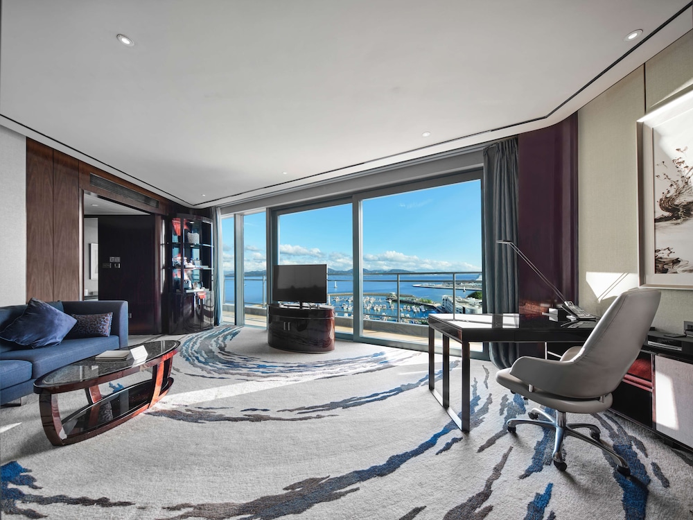 Hilton Shenzhen Shekou Nanhai 71/89