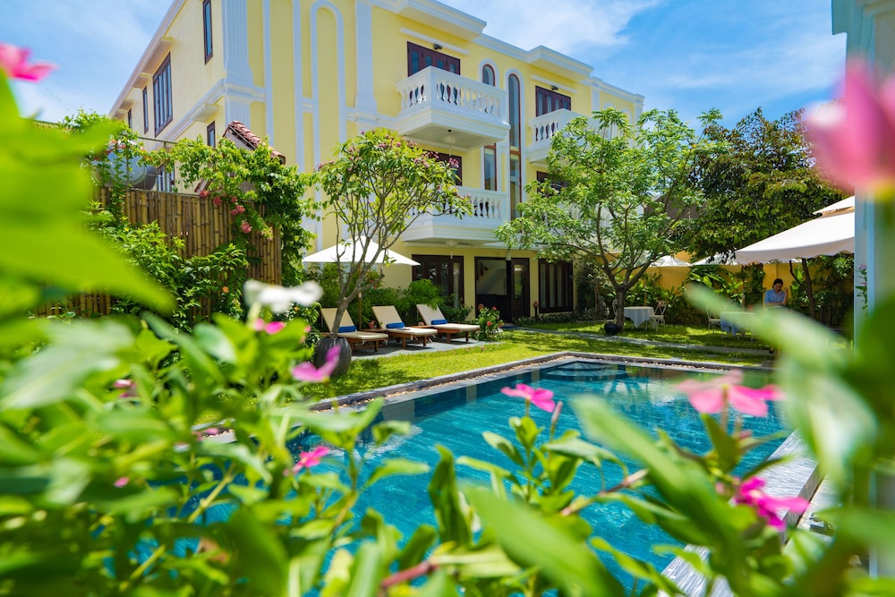 Hoi An Central Hotel 65/73