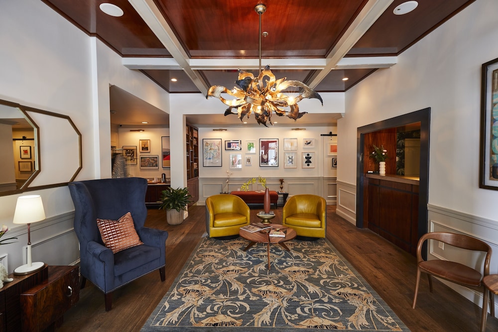 The Oliver Hotel 39/58